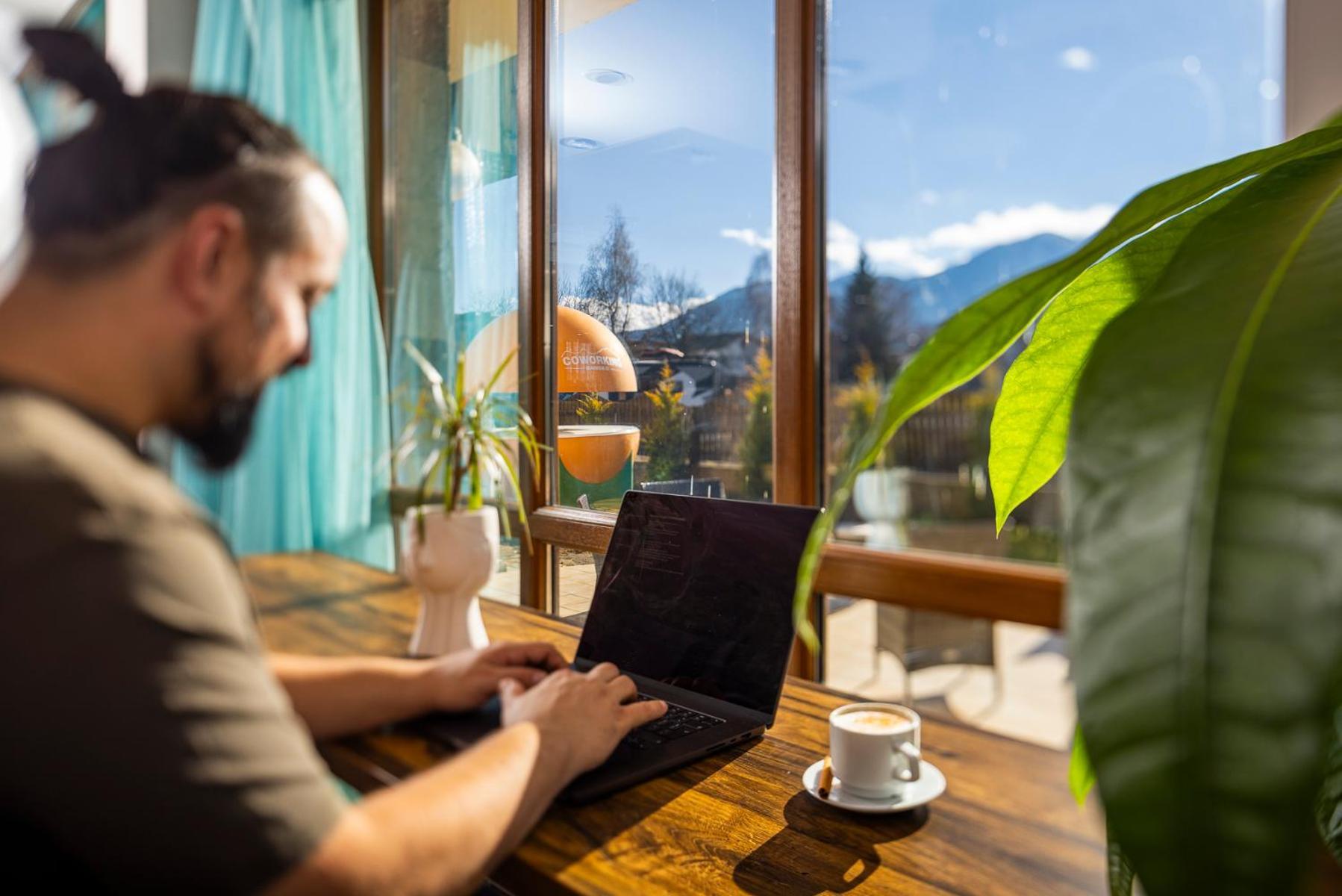 Coliving Bansko, The Social Hotel By Networking Premium Dış mekan fotoğraf